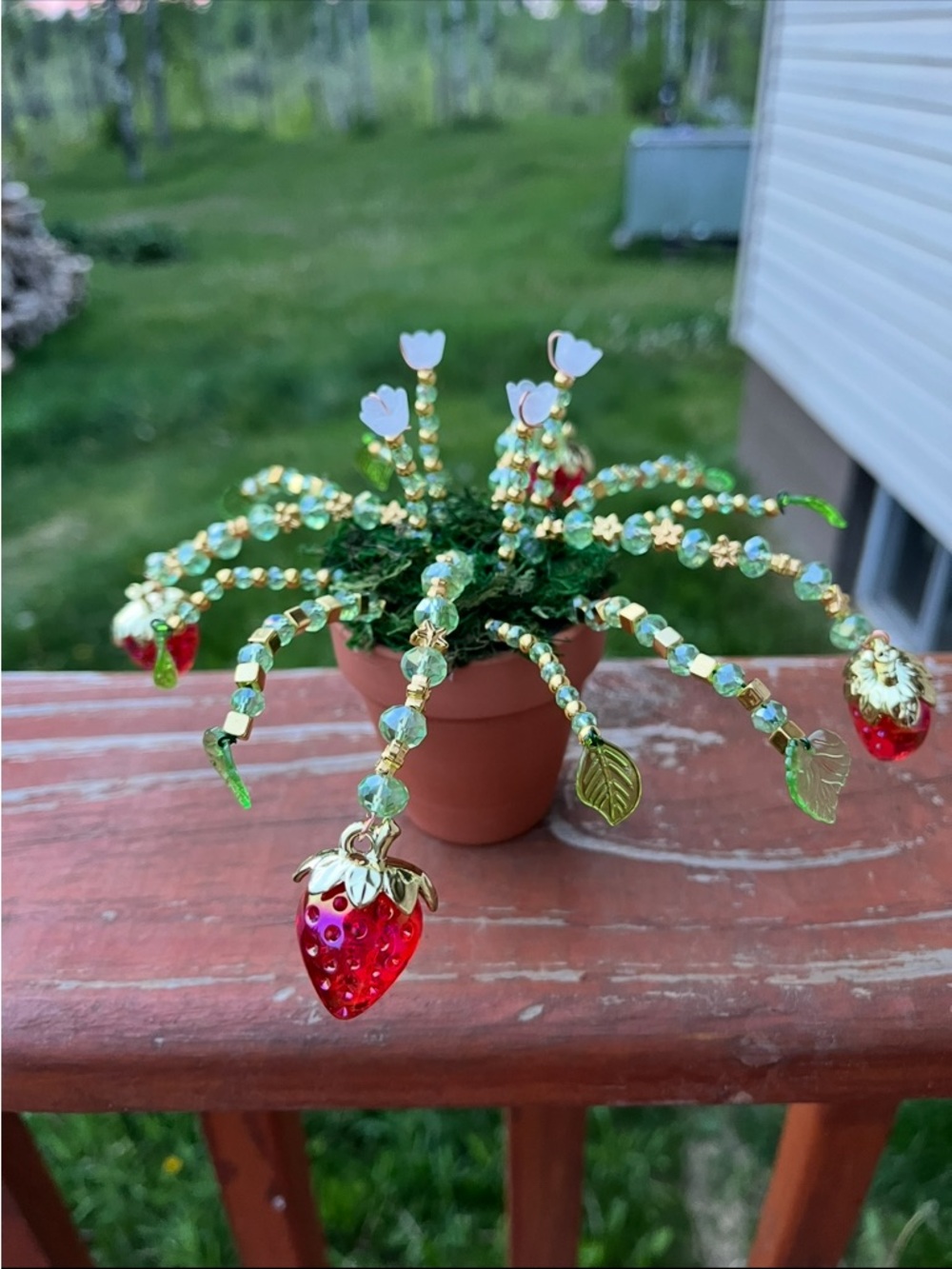 Beaded Strawberry Mini Planter Décor - Red & Green